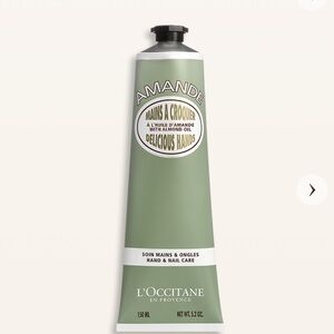 L'OCCITANE Amande Hand & Nail Care - Delicious Hands